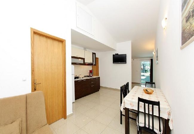Ferienwohnung in Vir - Ferienwohnung in Vir mit Meerblick, Balkon, Klimaanlage, W-LAN (4595-3) Ferienwohnung in Vir - Ferienwohnung in Vir mit Meerblick, Balkon, Klimaanlage, W-LAN (4595-3)