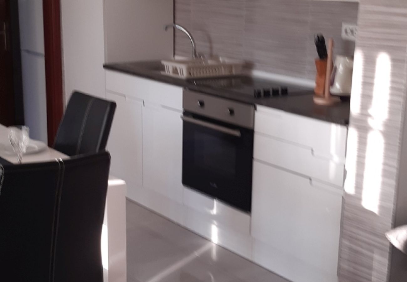 Ferienwohnung in Kampor - Ferienwohnung in Kampor mit Meerblick, Terrasse, Klimaanlage, W-LAN (4610-1)