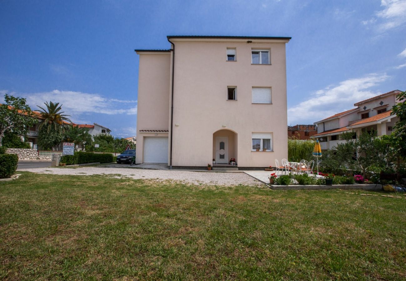 Ferienwohnung in Lopar - Ferienwohnung in Lopar mit Terrasse, Klimaanlage, W-LAN, Waschmaschine (4619-1)