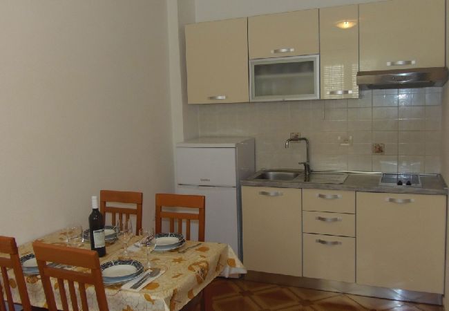 Ferienwohnung in Dramalj - Ferienwohnung in Dramalj mit Meerblick, Balkon, Klimaanlage, W-LAN (4623-5) Ferienwohnung in Dramalj - Ferienwohnung in Dramalj mit Meerblick, Balkon, Klimaanlage, W-LAN (4623-5)