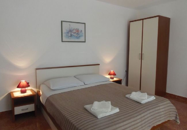 Ferienwohnung in Dramalj - Ferienwohnung in Dramalj mit Meerblick, Balkon, Klimaanlage, W-LAN (4623-6) Ferienwohnung in Dramalj - Ferienwohnung in Dramalj mit Meerblick, Balkon, Klimaanlage, W-LAN (4623-6)