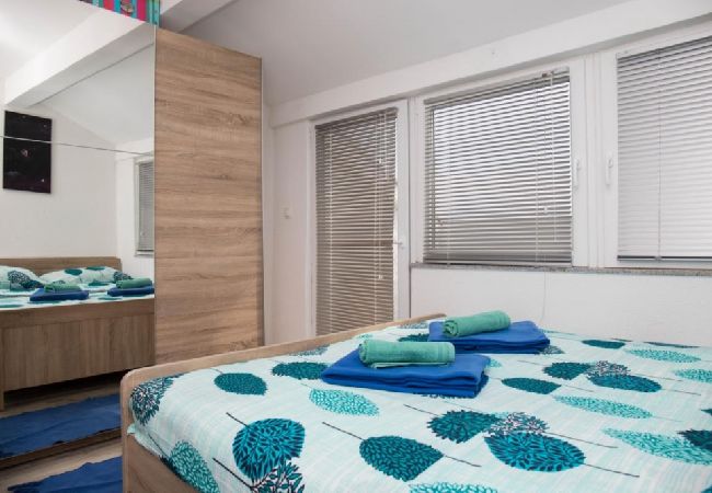 Ferienwohnung in Crikvenica - Ferienwohnung in Crikvenica mit Meerblick, Terrasse, Klimaanlage, W-LAN (4628-55) Ferienwohnung in Crikvenica - Ferienwohnung in Crikvenica mit Meerblick, Terrasse, Klimaanlage, W-LAN (4628-55)