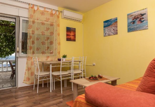 Ferienwohnung in Crikvenica - Ferienwohnung in Crikvenica mit Meerblick, Terrasse, Klimaanlage, W-LAN (4628-3) Ferienwohnung in Crikvenica - Ferienwohnung in Crikvenica mit Meerblick, Terrasse, Klimaanlage, W-LAN (4628-3)
