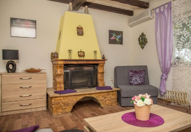 Ferienwohnung in Crikvenica - Ferienwohnung in Crikvenica mit Meerblick, Terrasse, Klimaanlage, W-LAN (4628-4) Ferienwohnung in Crikvenica - Ferienwohnung in Crikvenica mit Meerblick, Terrasse, Klimaanlage, W-LAN (4628-4)