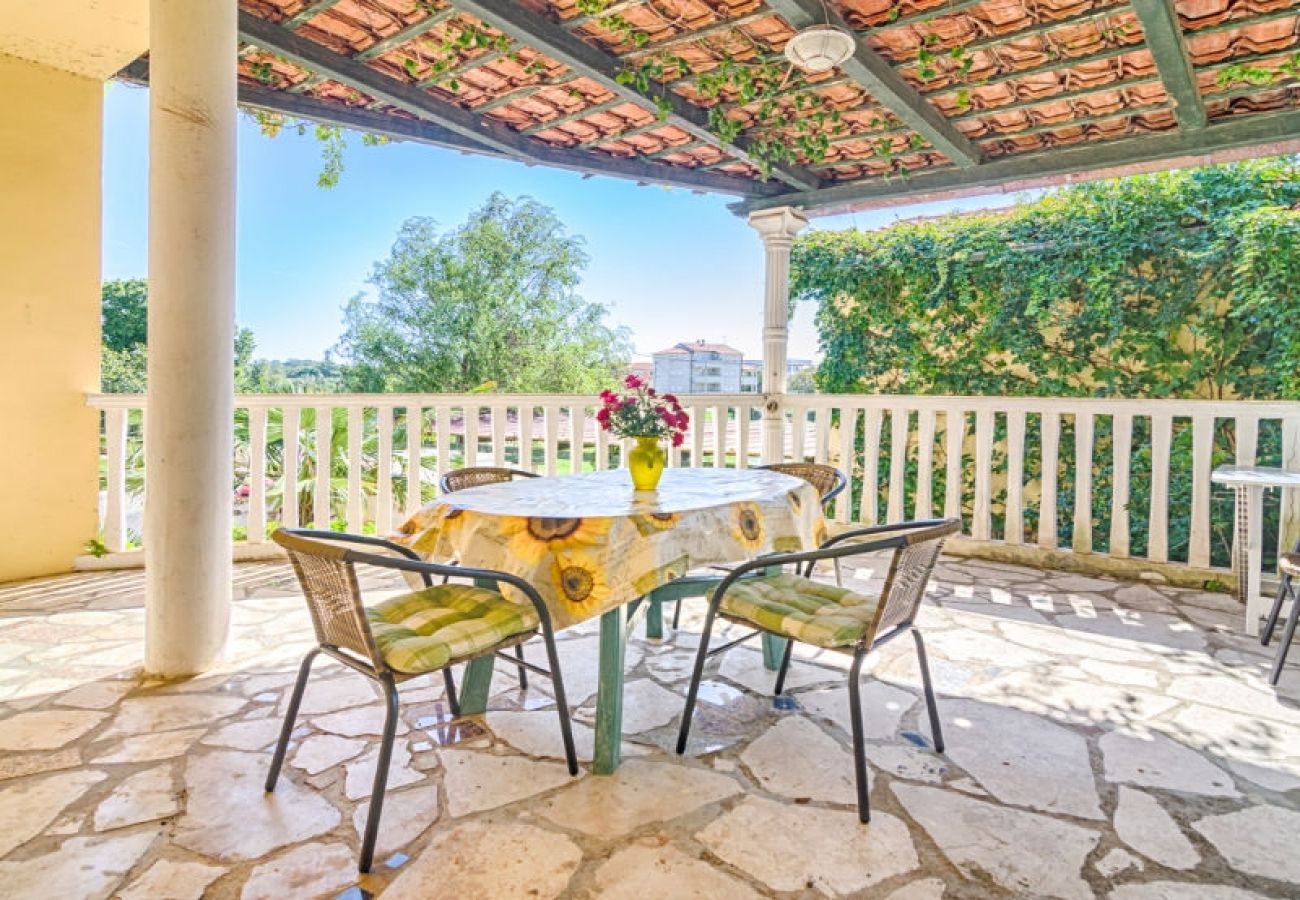 Ferienwohnung in Medulin - Ferienwohnung in Medulin mit Terrasse, Klimaanlage, W-LAN, Waschmaschine (4634-5)