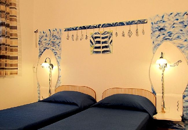 Ferienwohnung in Trogir - Ferienwohnung in Trogir mit Meerblick, Terrasse, Klimaanlage, W-LAN (4655-1) Ferienwohnung in Trogir - Ferienwohnung in Trogir mit Meerblick, Terrasse, Klimaanlage, W-LAN (4655-1)