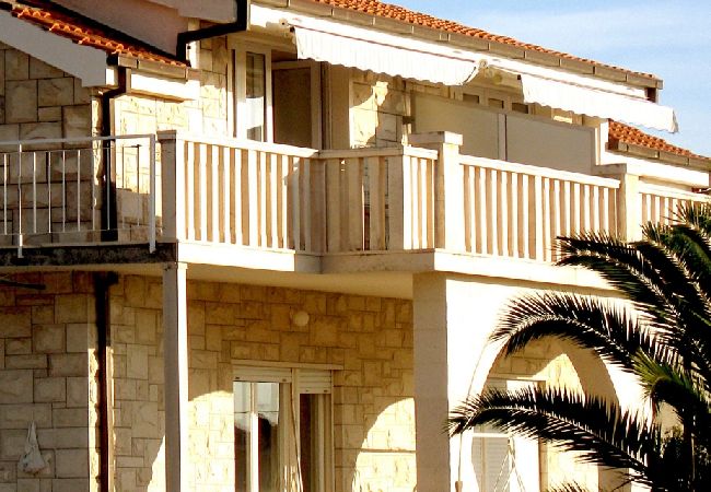 Ferienwohnung in Trogir - Ferienwohnung in Trogir mit Meerblick, Terrasse, Klimaanlage, W-LAN (4655-1) Ferienwohnung in Trogir - Ferienwohnung in Trogir mit Meerblick, Terrasse, Klimaanlage, W-LAN (4655-1)