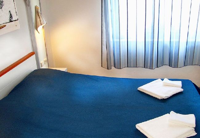 Zimmeranmietung in Trogir - Zimmer in Trogir mit Meerblick, Klimaanlage, W-LAN, Waschmaschine (4655-4) Zimmeranmietung in Trogir - Zimmer in Trogir mit Meerblick, Klimaanlage, W-LAN, Waschmaschine (4655-4)