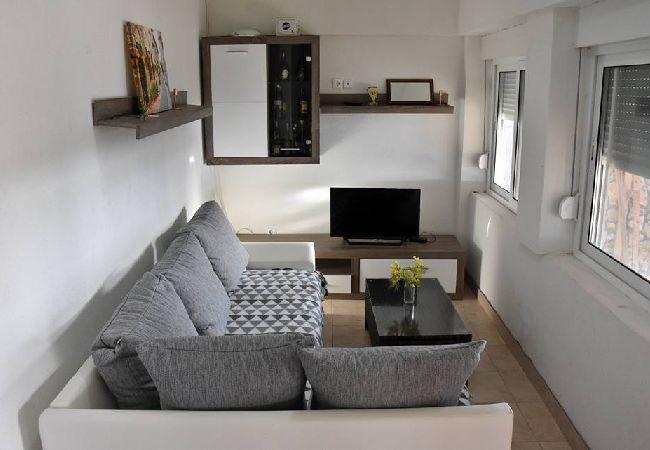 Ferienhaus in Pašman - Robinsonhaus in Pašman mit Meerblick, Terrasse, Klimaanlage, W-LAN (4654-1) Ferienhaus in Pašman - Robinsonhaus in Pašman mit Meerblick, Terrasse, Klimaanlage, W-LAN (4654-1)