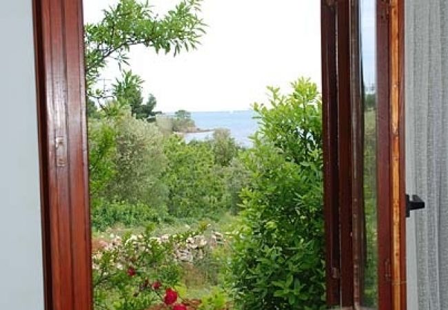 Ferienwohnung in Nevidane - Ferienwohnung in Neviđane mit Meerblick, Terrasse, Klimaanlage, W-LAN (4663-1) Ferienwohnung in Nevidane - Ferienwohnung in Neviđane mit Meerblick, Terrasse, Klimaanlage, W-LAN (4663-1)