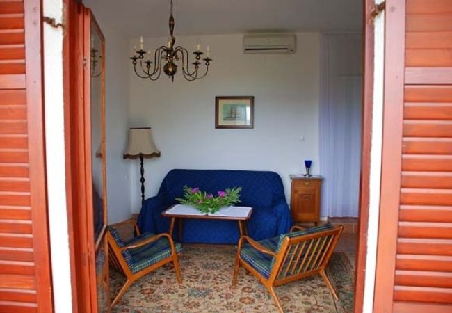 Ferienwohnung in Nevidane - Ferienwohnung in Neviđane mit Meerblick, Terrasse, Klimaanlage, W-LAN (4663-1) Ferienwohnung in Nevidane - Ferienwohnung in Neviđane mit Meerblick, Terrasse, Klimaanlage, W-LAN (4663-1)