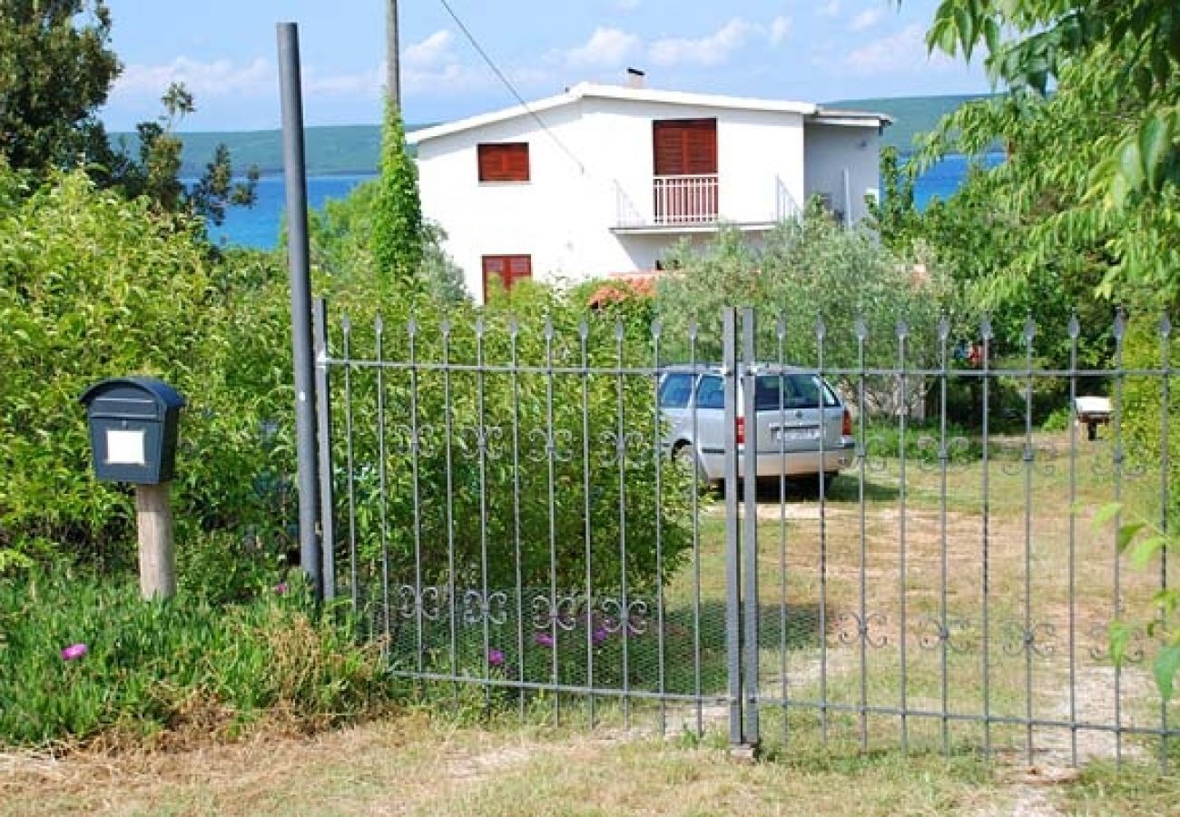 Ferienwohnung in Nevidane - Ferienwohnung in Neviđane mit Meerblick, Terrasse, Klimaanlage, W-LAN (4663-1)