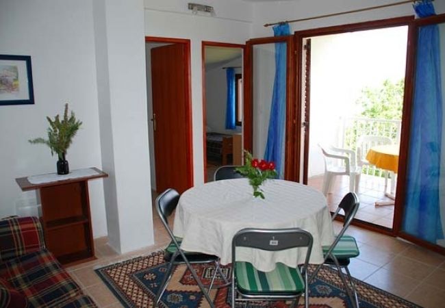 Ferienwohnung in Nevidane - Ferienwohnung in Neviđane mit Meerblick, Terrasse, Klimaanlage, W-LAN (4663-2) Ferienwohnung in Nevidane - Ferienwohnung in Neviđane mit Meerblick, Terrasse, Klimaanlage, W-LAN (4663-2)