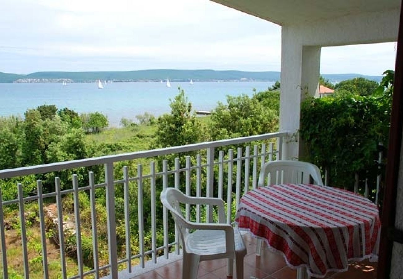 Ferienwohnung in Nevidane - Ferienwohnung in Neviđane mit Meerblick, Terrasse, Klimaanlage, W-LAN (4663-2)