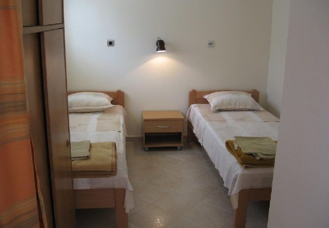 Ferienwohnung in Orebic - Ferienwohnung in Orebić mit Meerblick, Terrasse, Klimaanlage, W-LAN (4669-1) Ferienwohnung in Orebic - Ferienwohnung in Orebić mit Meerblick, Terrasse, Klimaanlage, W-LAN (4669-1)