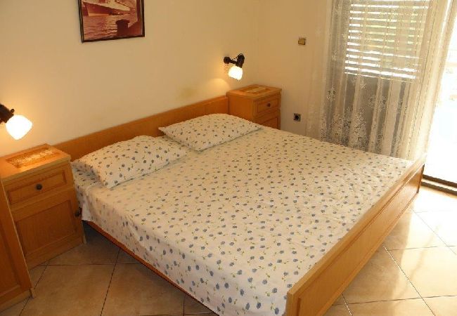 Ferienwohnung in Orebic - Ferienwohnung in Orebić mit Meerblick, Terrasse, Klimaanlage, W-LAN (4669-2) Ferienwohnung in Orebic - Ferienwohnung in Orebić mit Meerblick, Terrasse, Klimaanlage, W-LAN (4669-2)