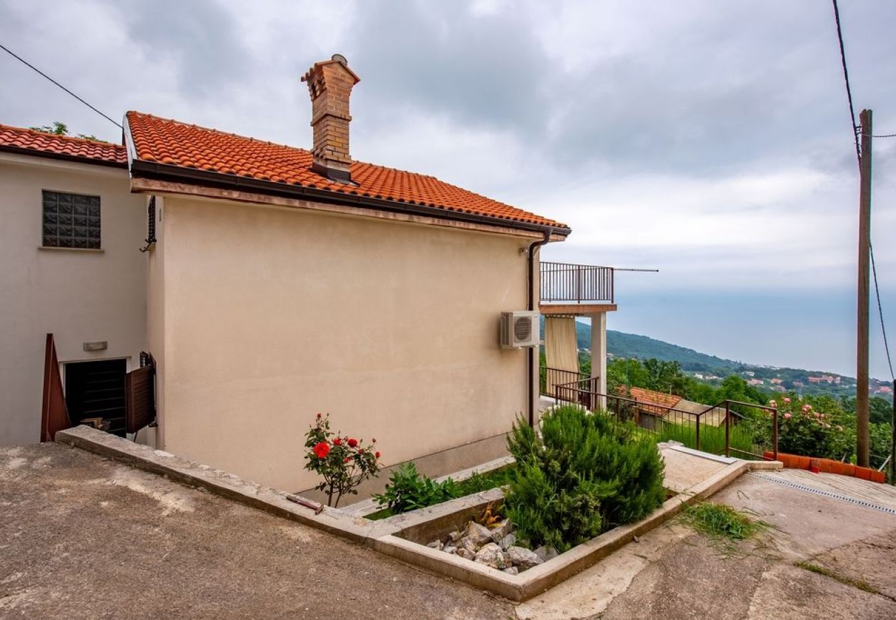 Ferienhaus in Icici - Ferienhaus in Ičići mit Meerblick, Balkon, Klimaanlage, W-LAN (4683-1)