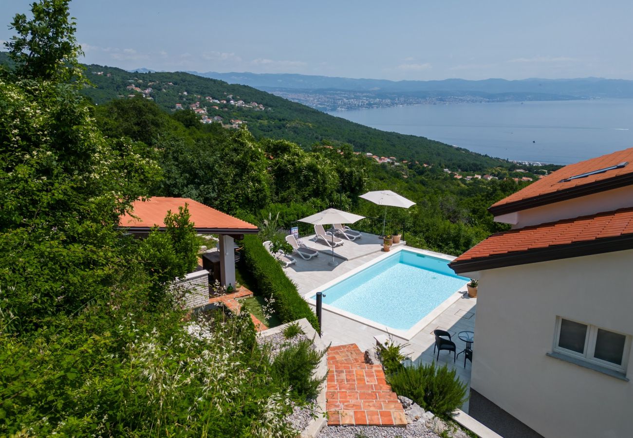 Ferienhaus in Icici - Ferienhaus in Ičići mit Meerblick, Balkon, Klimaanlage, W-LAN (4683-1)