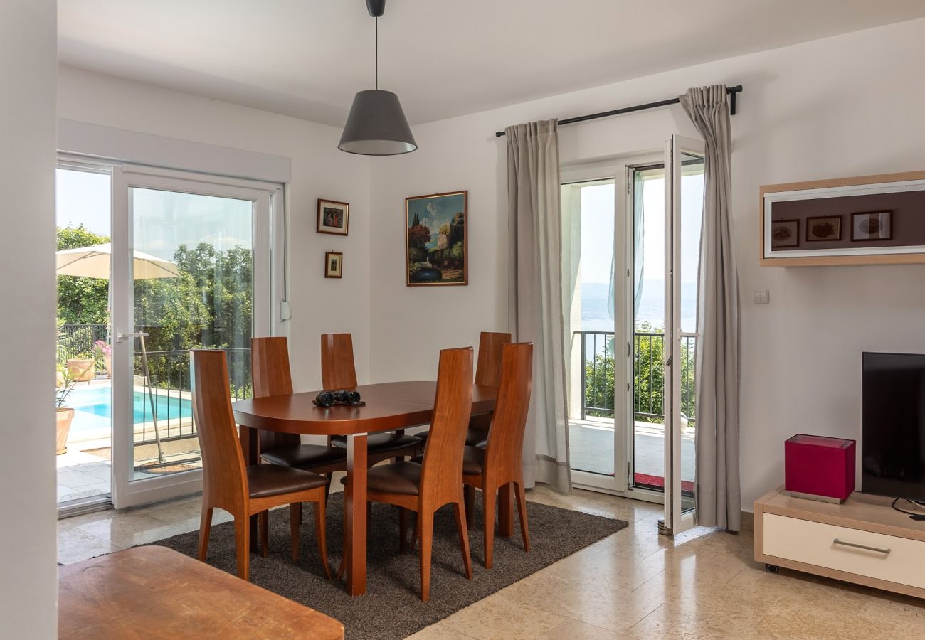 Ferienhaus in Icici - Ferienhaus in Ičići mit Meerblick, Balkon, Klimaanlage, W-LAN (4683-1)
