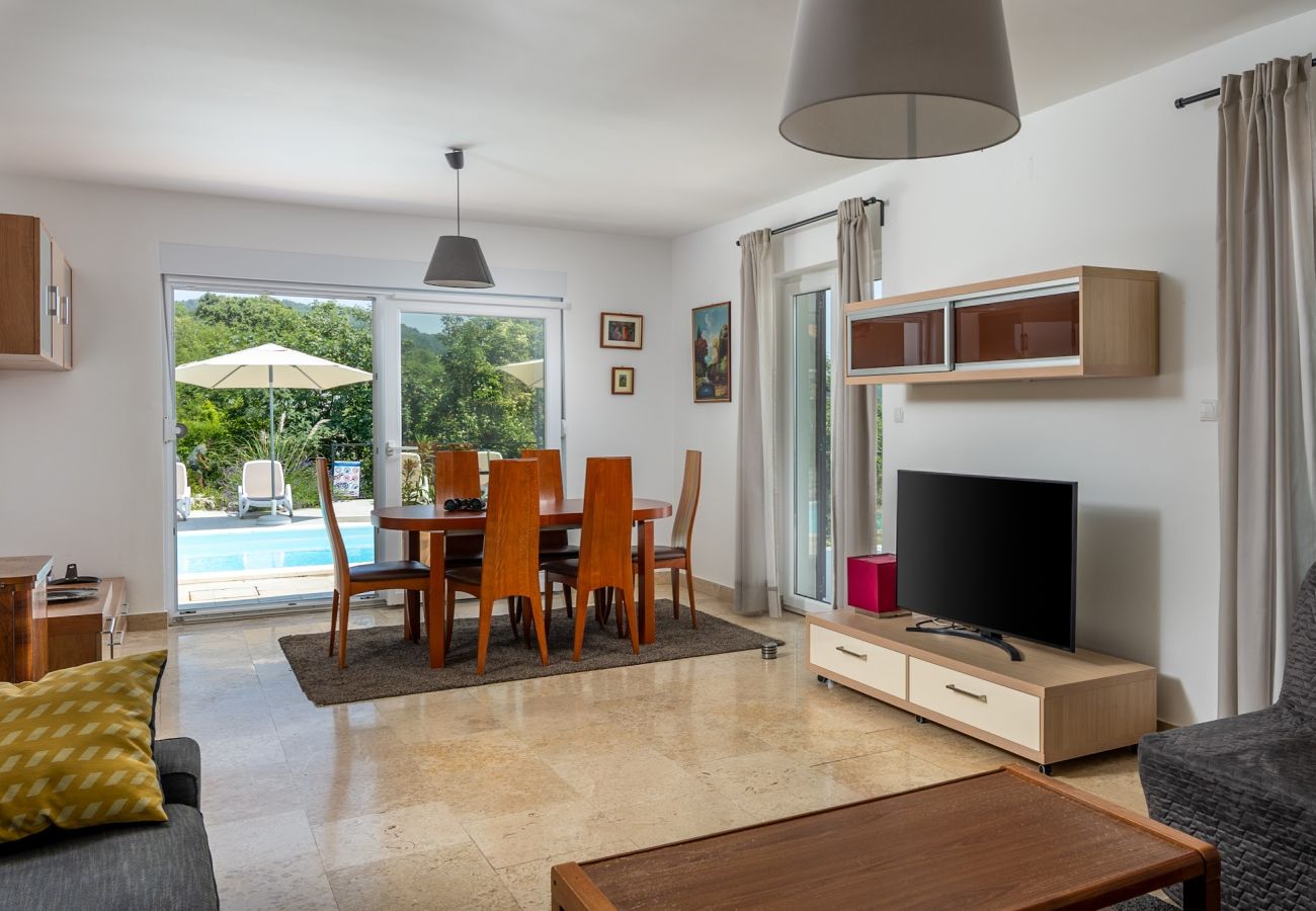 Ferienhaus in Icici - Ferienhaus in Ičići mit Meerblick, Balkon, Klimaanlage, W-LAN (4683-1)