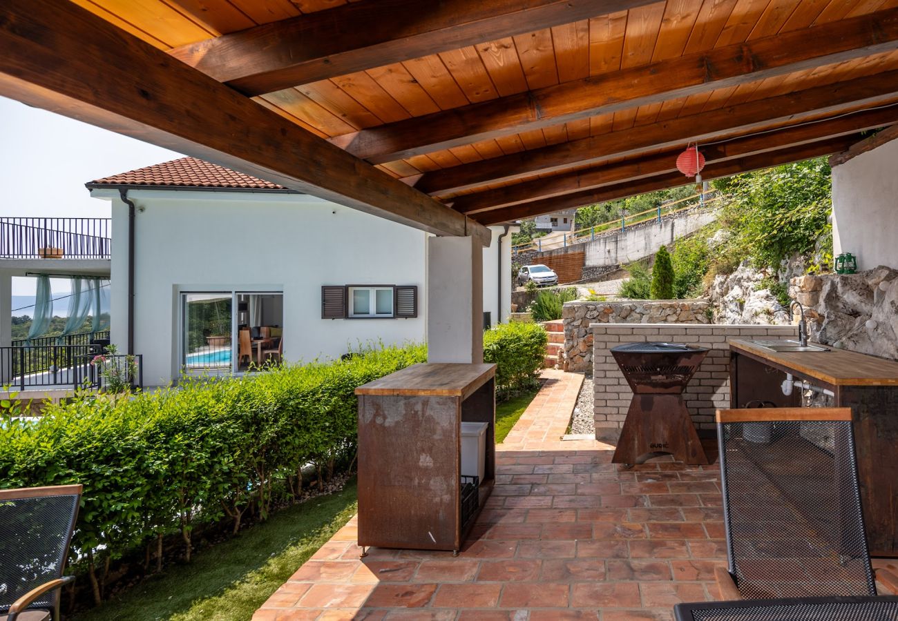 Ferienhaus in Icici - Ferienhaus in Ičići mit Meerblick, Balkon, Klimaanlage, W-LAN (4683-1)