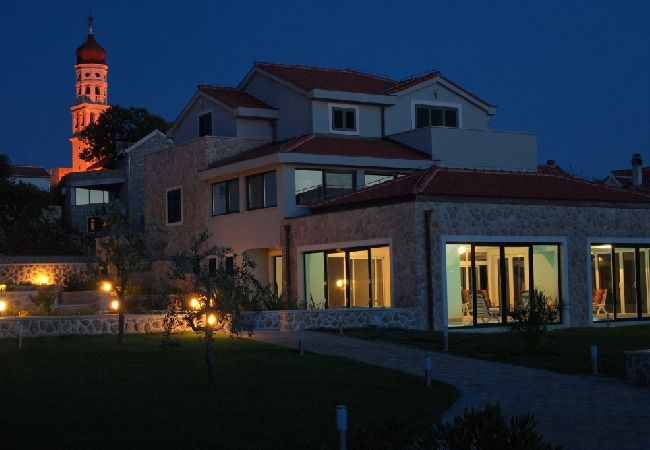 Ferienhaus in Betina - Ferienhaus in Betina mit Meerblick, Terrasse, Klimaanlage, W-LAN (4671-1) Ferienhaus in Betina - Ferienhaus in Betina mit Meerblick, Terrasse, Klimaanlage, W-LAN (4671-1)