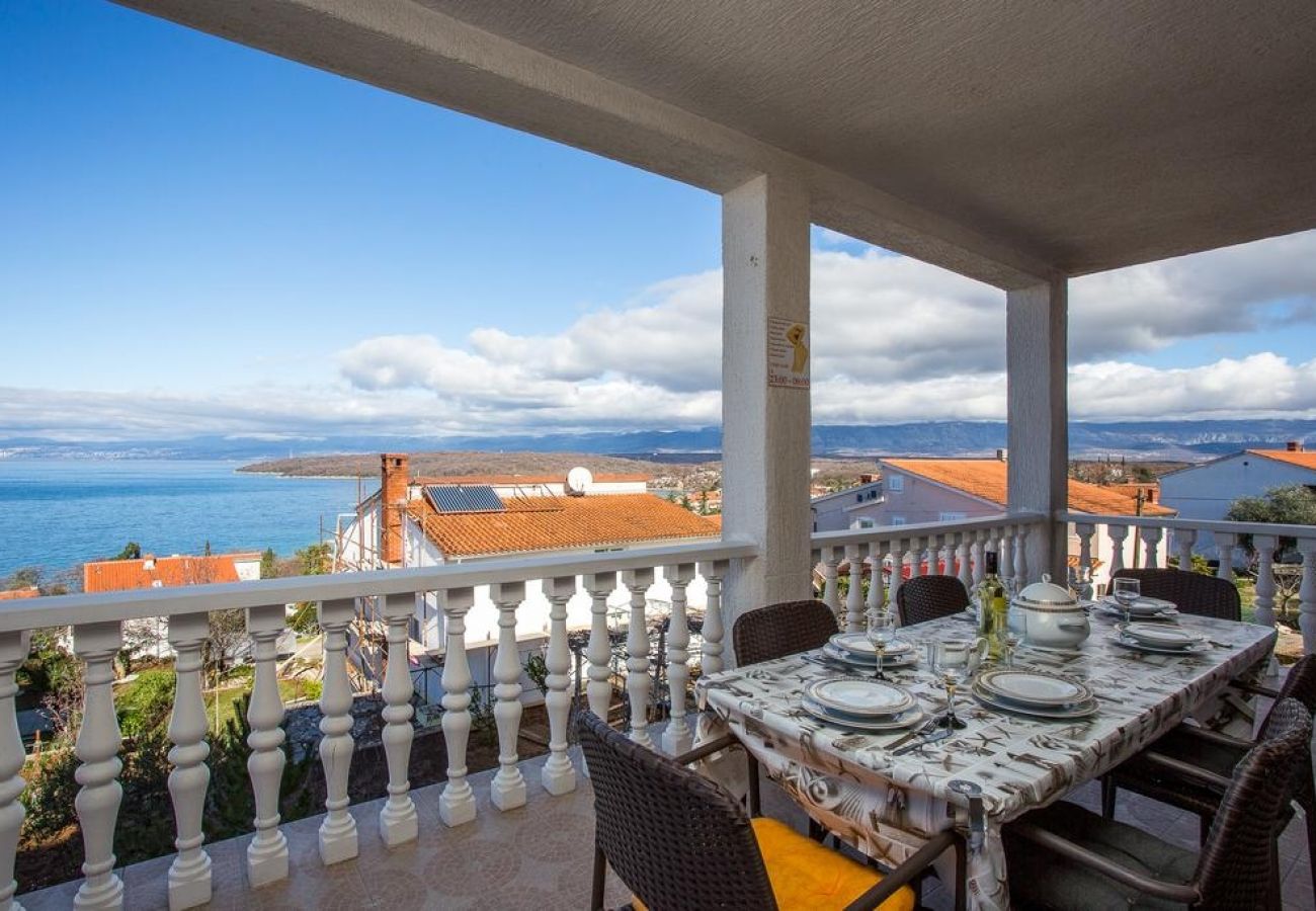 Ferienwohnung in Njivice - Ferienwohnung in Njivice mit Meerblick, Balkon, Klimaanlage, W-LAN (4687-2)