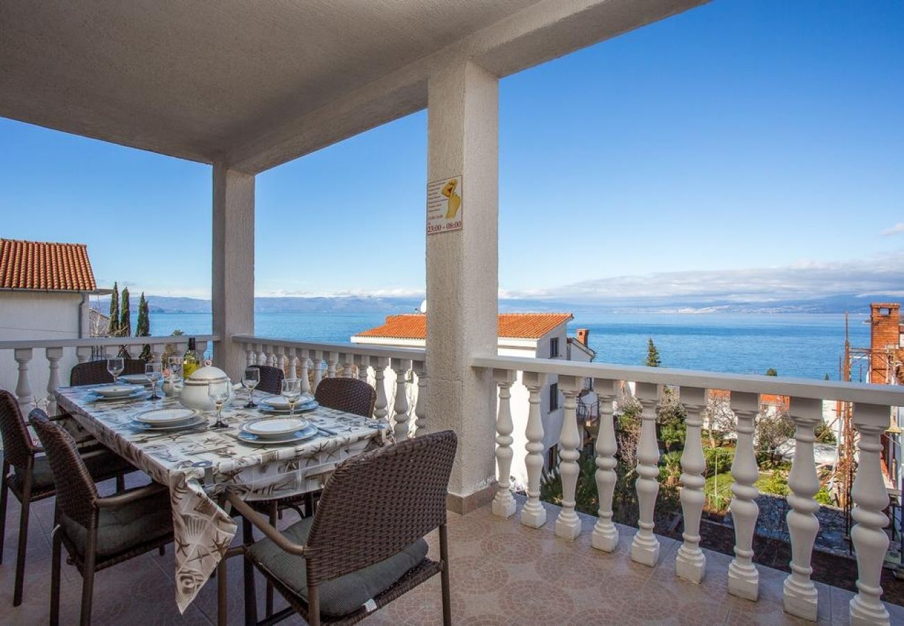 Ferienwohnung in Njivice - Ferienwohnung in Njivice mit Meerblick, Balkon, Klimaanlage, W-LAN (4687-2)