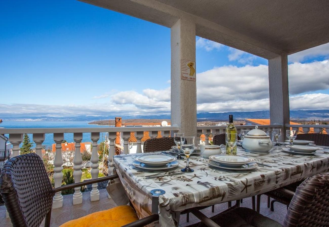 Ferienwohnung in Njivice - Ferienwohnung in Njivice mit Meerblick, Balkon, Klimaanlage, W-LAN (4687-2)