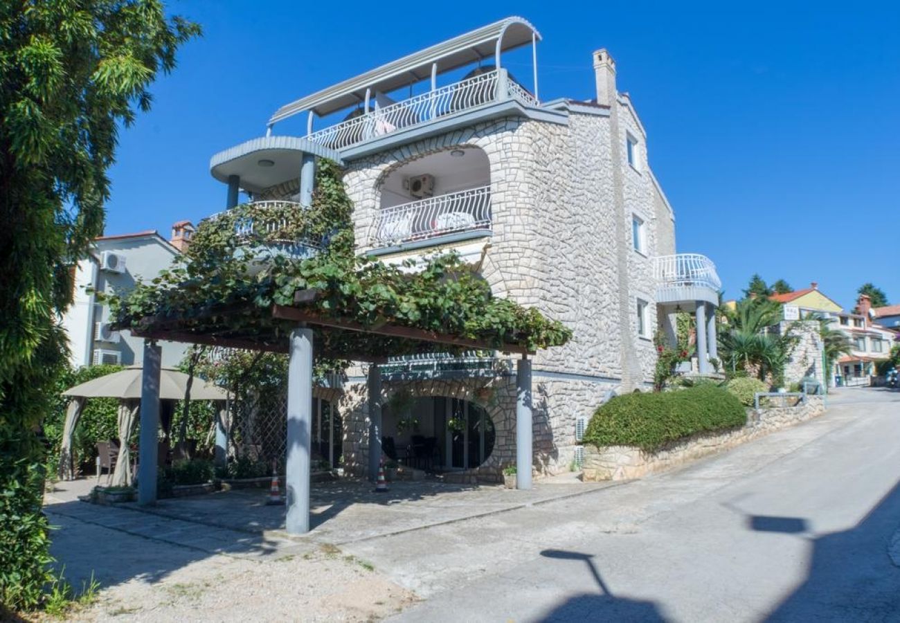 Ferienwohnung in Rovinj - Ferienwohnung in Rovinj mit Terrasse, Klimaanlage, W-LAN, Waschmaschine (4686-1)