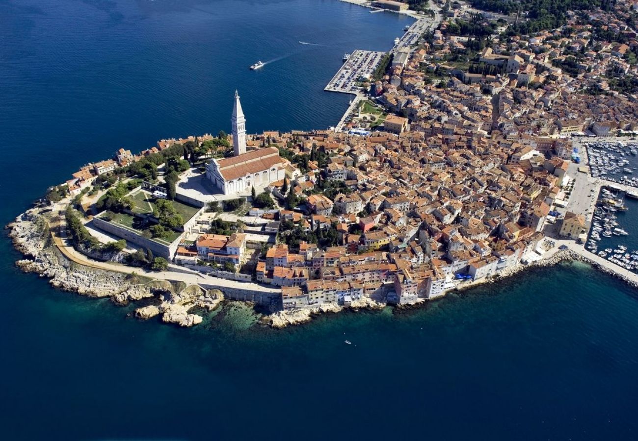 Ferienwohnung in Rovinj - Ferienwohnung in Rovinj mit Terrasse, Klimaanlage, W-LAN, Waschmaschine (4686-1)