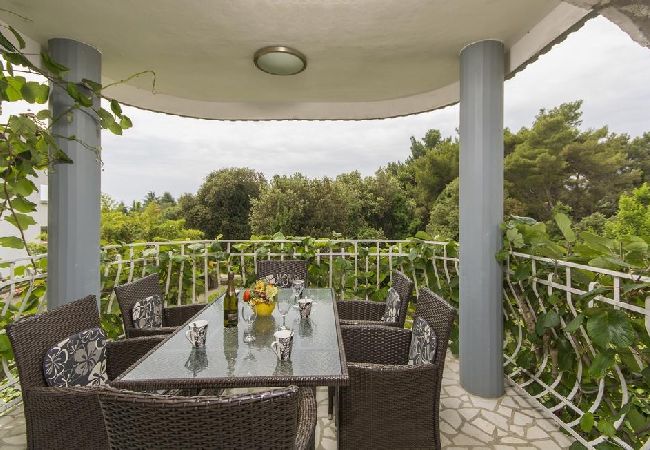 Ferienwohnung in Rovinj - Ferienwohnung in Rovinj mit Terrasse, Klimaanlage, W-LAN, Waschmaschine (4686-2) Ferienwohnung in Rovinj - Ferienwohnung in Rovinj mit Terrasse, Klimaanlage, W-LAN, Waschmaschine (4686-2)
