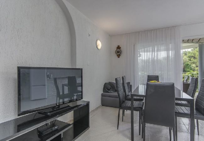 Ferienwohnung in Rovinj - Ferienwohnung in Rovinj mit Terrasse, Klimaanlage, W-LAN, Waschmaschine (4686-2) Ferienwohnung in Rovinj - Ferienwohnung in Rovinj mit Terrasse, Klimaanlage, W-LAN, Waschmaschine (4686-2)
