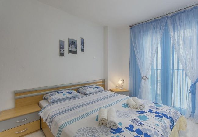 Ferienwohnung in Rovinj - Ferienwohnung in Rovinj mit Terrasse, Klimaanlage, W-LAN, Waschmaschine (4686-2) Ferienwohnung in Rovinj - Ferienwohnung in Rovinj mit Terrasse, Klimaanlage, W-LAN, Waschmaschine (4686-2)