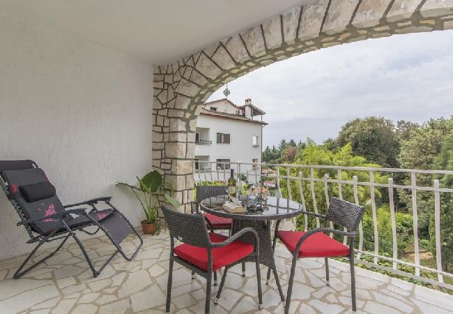 Studio in Rovinj - Studioapartment in Rovinj mit Terrasse, Klimaanlage, W-LAN, Waschmaschine (4686-5) Studio in Rovinj - Studioapartment in Rovinj mit Terrasse, Klimaanlage, W-LAN, Waschmaschine (4686-5)