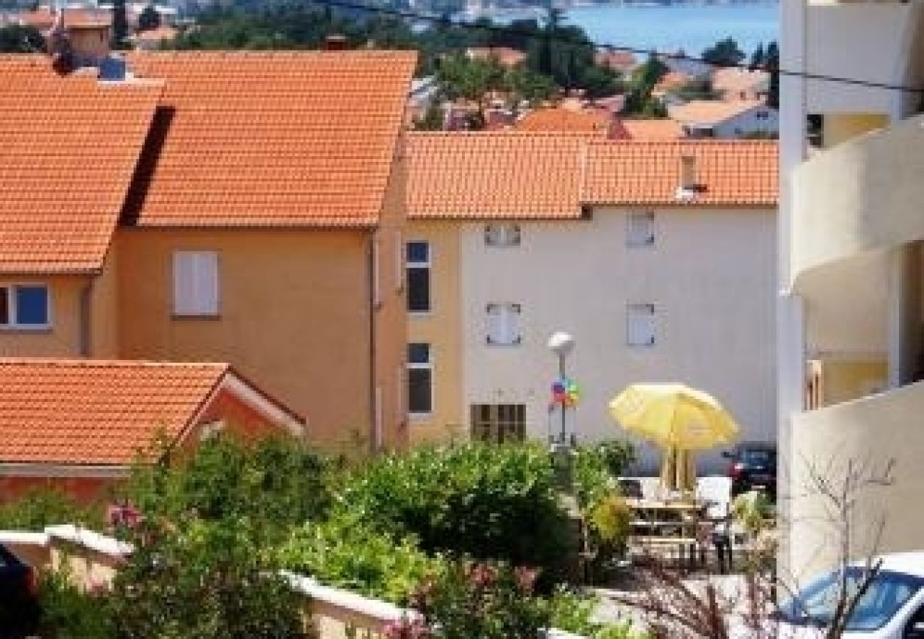 Ferienwohnung in Malinska - Ferienwohnung in Malinska mit Meerblick, Balkon, Klimaanlage, W-LAN (4689-3)