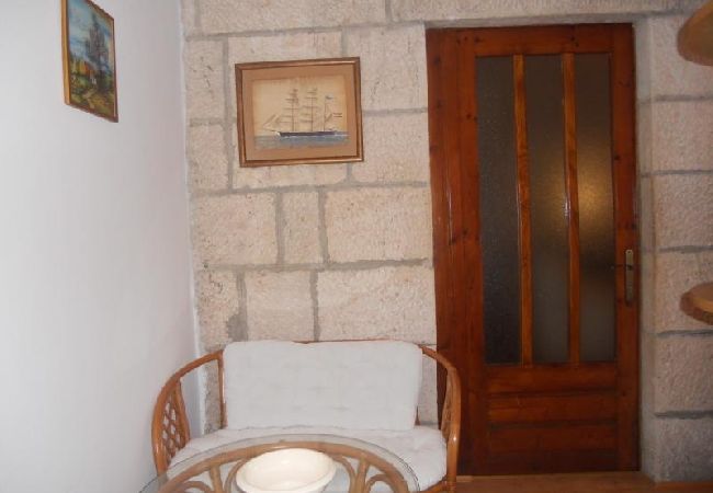 Ferienwohnung in Korcula - Ferienwohnung in Korčula mit Meerblick, Terrasse, Klimaanlage, W-LAN (4695-1) Ferienwohnung in Korcula - Ferienwohnung in Korčula mit Meerblick, Terrasse, Klimaanlage, W-LAN (4695-1)