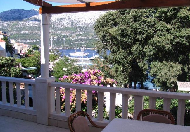 Ferienwohnung in Korcula - Ferienwohnung in Korčula mit Meerblick, Terrasse, Klimaanlage, W-LAN (4695-1) Ferienwohnung in Korcula - Ferienwohnung in Korčula mit Meerblick, Terrasse, Klimaanlage, W-LAN (4695-1)