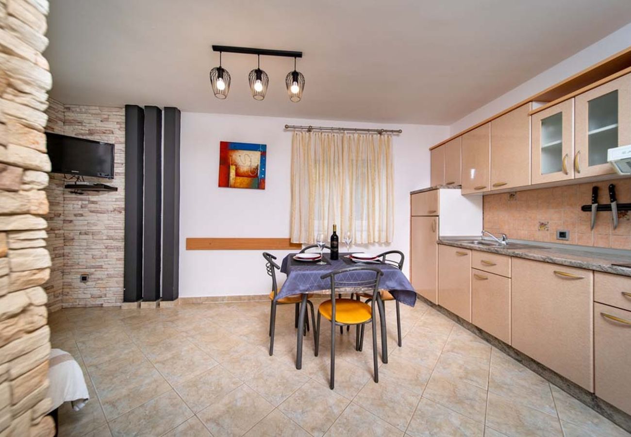 Ferienwohnung in Lopar - Ferienwohnung in Lopar mit Balkon, Klimaanlage, W-LAN (4738-1)