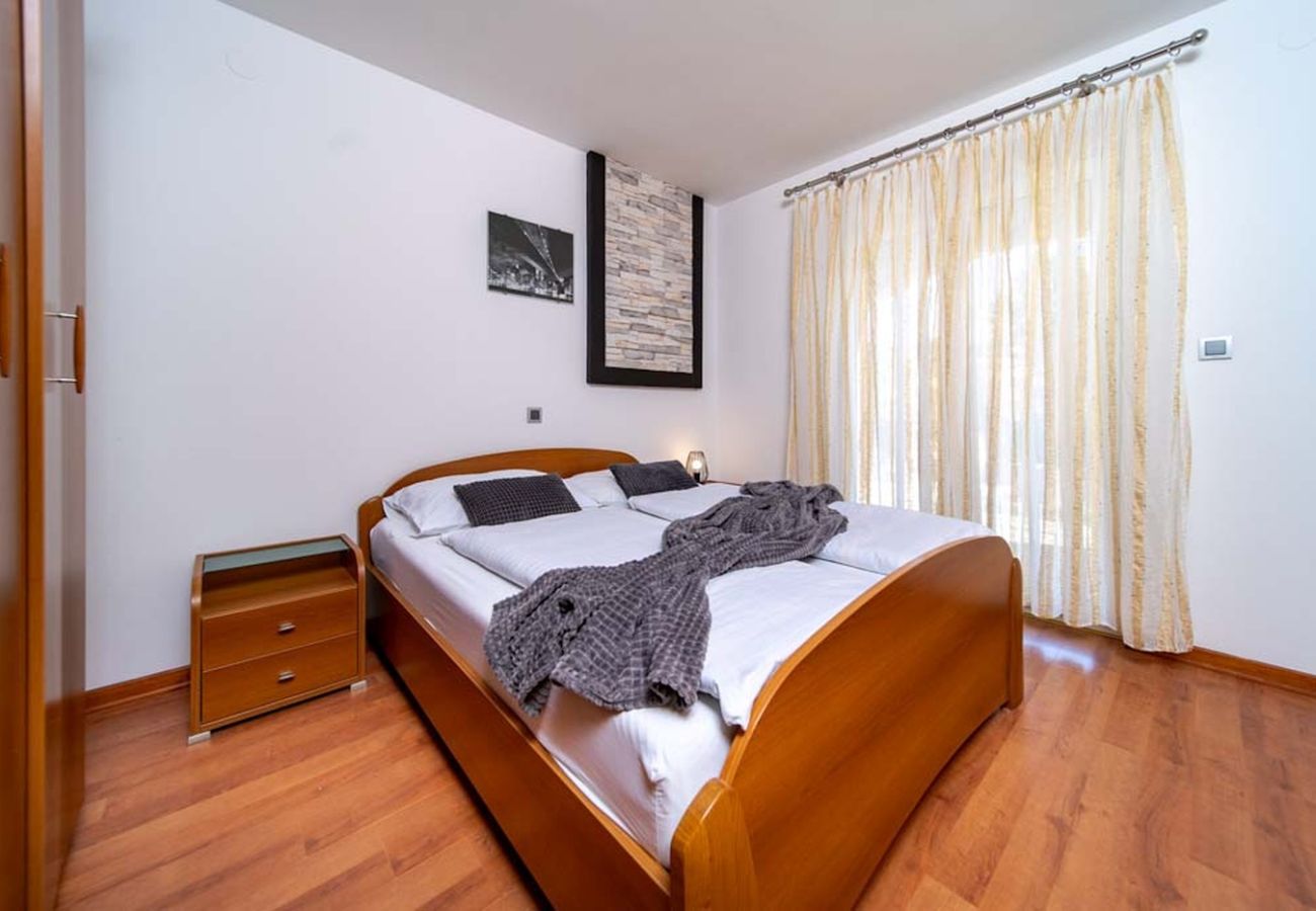 Ferienwohnung in Lopar - Ferienwohnung in Lopar mit Balkon, Klimaanlage, W-LAN (4738-2)