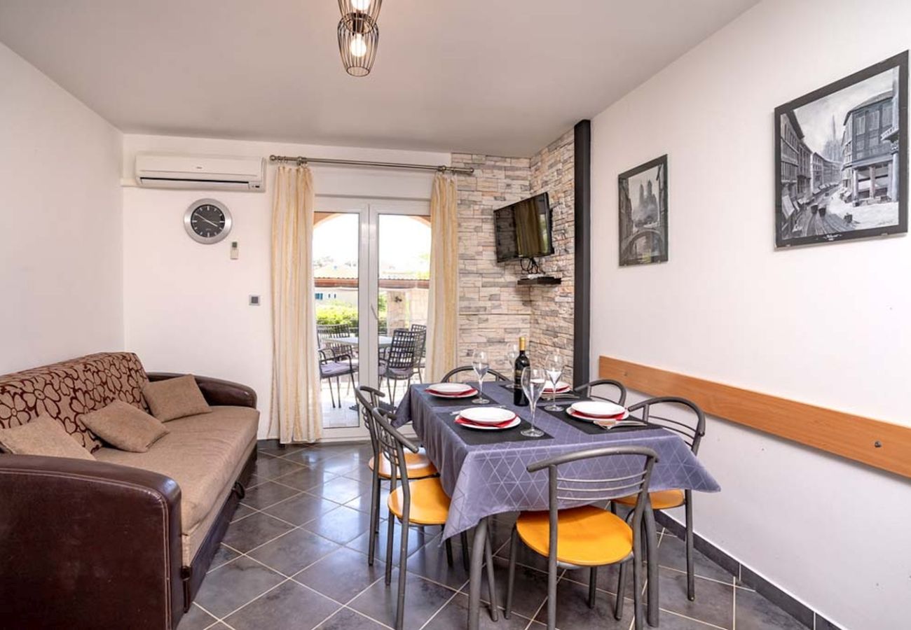 Ferienwohnung in Lopar - Ferienwohnung in Lopar mit Balkon, Klimaanlage, W-LAN (4738-2)