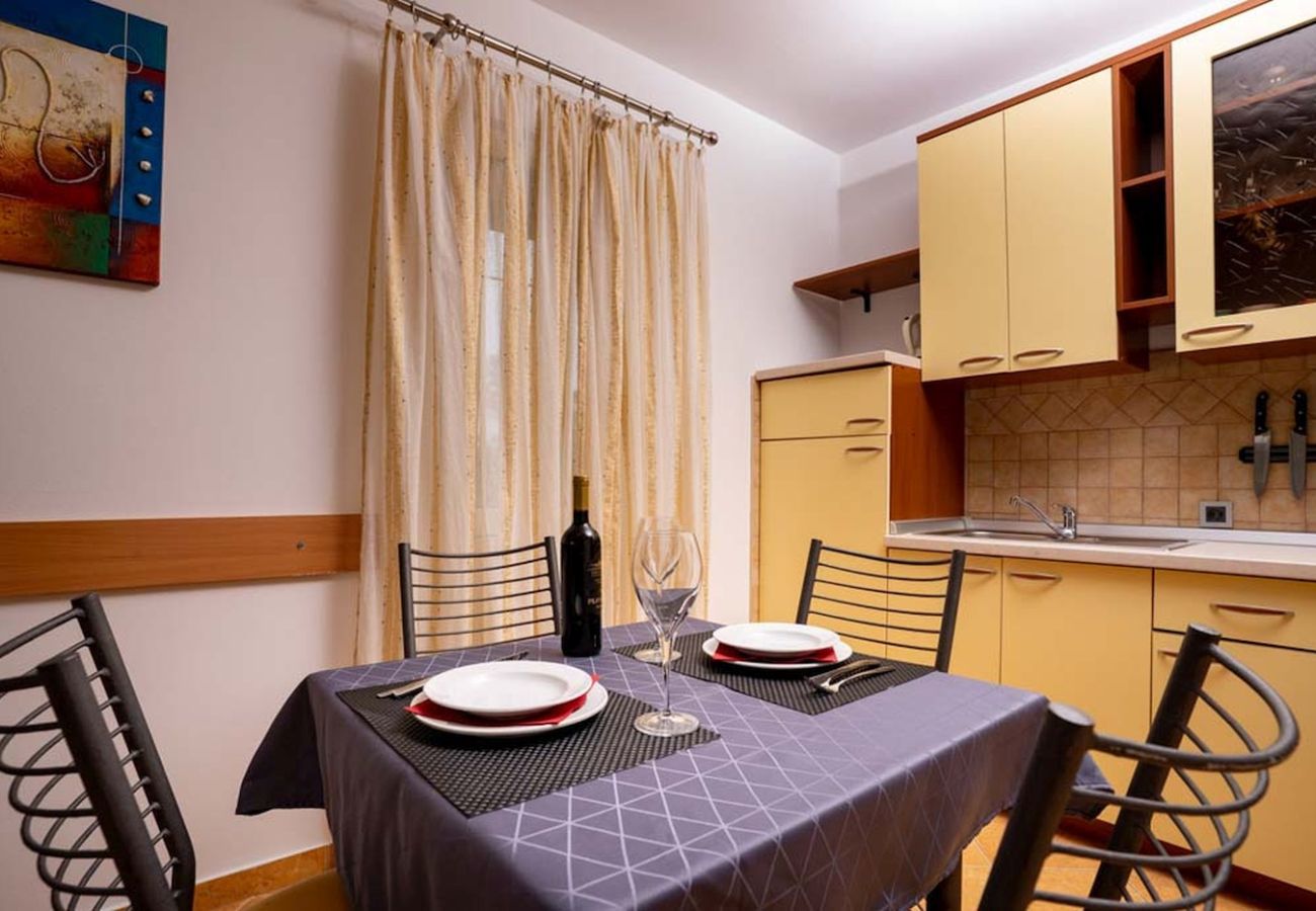 Ferienwohnung in Lopar - Ferienwohnung in Lopar mit Balkon, Klimaanlage, W-LAN (4738-3)