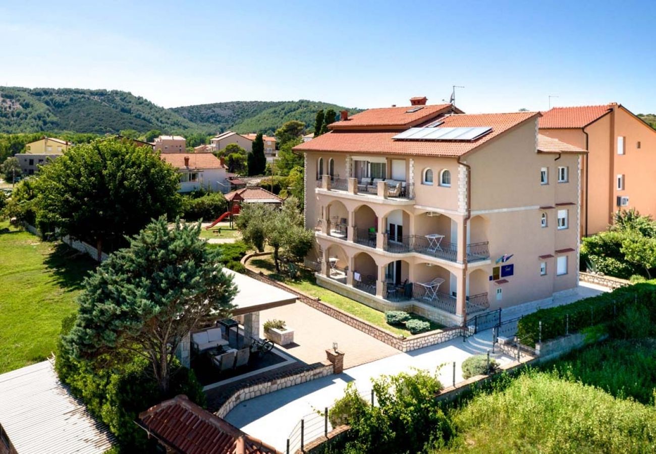 Ferienwohnung in Lopar - Ferienwohnung in Lopar mit Balkon, Klimaanlage, W-LAN (4738-4)