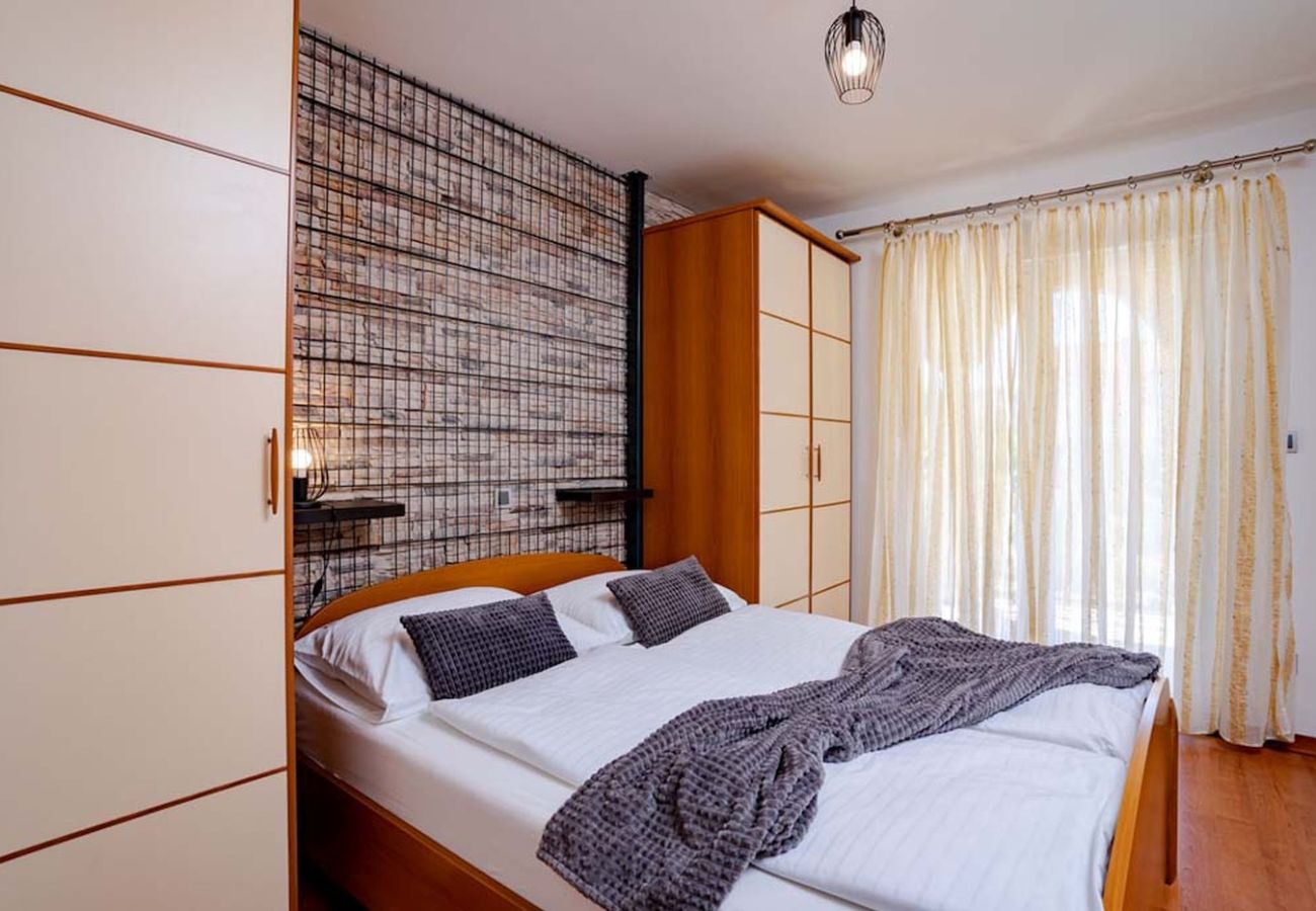 Ferienwohnung in Lopar - Ferienwohnung in Lopar mit Balkon, Klimaanlage, W-LAN (4738-5)