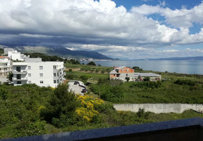 Ferienwohnung in Split - Ferienwohnung in Split mit Meerblick, Terrasse, Klimaanlage, W-LAN (4749-1) Ferienwohnung in Split - Ferienwohnung in Split mit Meerblick, Terrasse, Klimaanlage, W-LAN (4749-1)