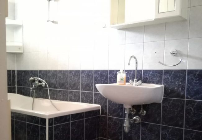 Ferienwohnung in Split - Ferienwohnung in Split mit Meerblick, Terrasse, Klimaanlage, W-LAN (4749-1) Ferienwohnung in Split - Ferienwohnung in Split mit Meerblick, Terrasse, Klimaanlage, W-LAN (4749-1)