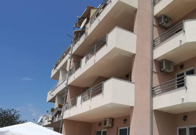 Ferienwohnung in Split - Ferienwohnung in Split mit Meerblick, Terrasse, Klimaanlage, W-LAN (4749-1) Ferienwohnung in Split - Ferienwohnung in Split mit Meerblick, Terrasse, Klimaanlage, W-LAN (4749-1)