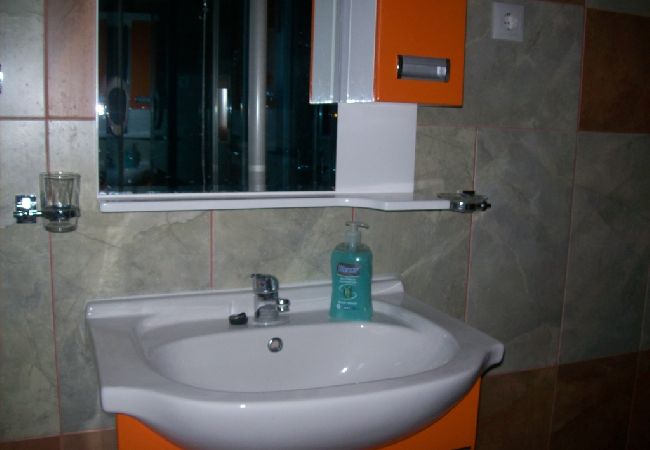 Ferienwohnung in Vinišce - Ferienwohnung in Vinišće mit Balkon, Klimaanlage, W-LAN, Waschmaschine (4753-1) Ferienwohnung in Vinišce - Ferienwohnung in Vinišće mit Balkon, Klimaanlage, W-LAN, Waschmaschine (4753-1)