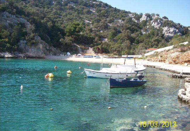 Ferienwohnung in Vinišce - Ferienwohnung in Vinišće mit Balkon, Klimaanlage, W-LAN, Waschmaschine (4753-1) Ferienwohnung in Vinišce - Ferienwohnung in Vinišće mit Balkon, Klimaanlage, W-LAN, Waschmaschine (4753-1)