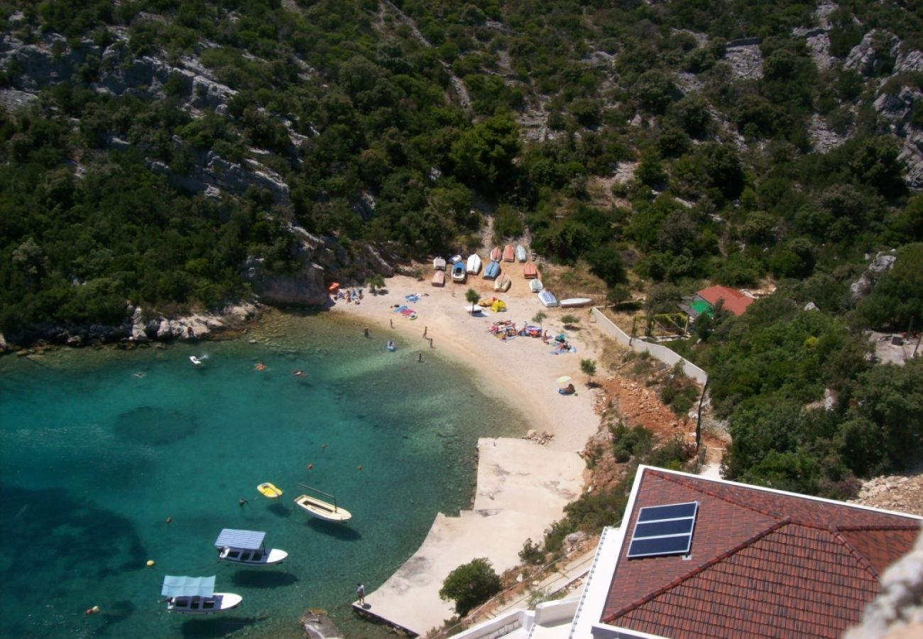 Ferienwohnung in Vinišce - Ferienwohnung in Vinišće mit Balkon, Klimaanlage, W-LAN, Waschmaschine (4753-1)